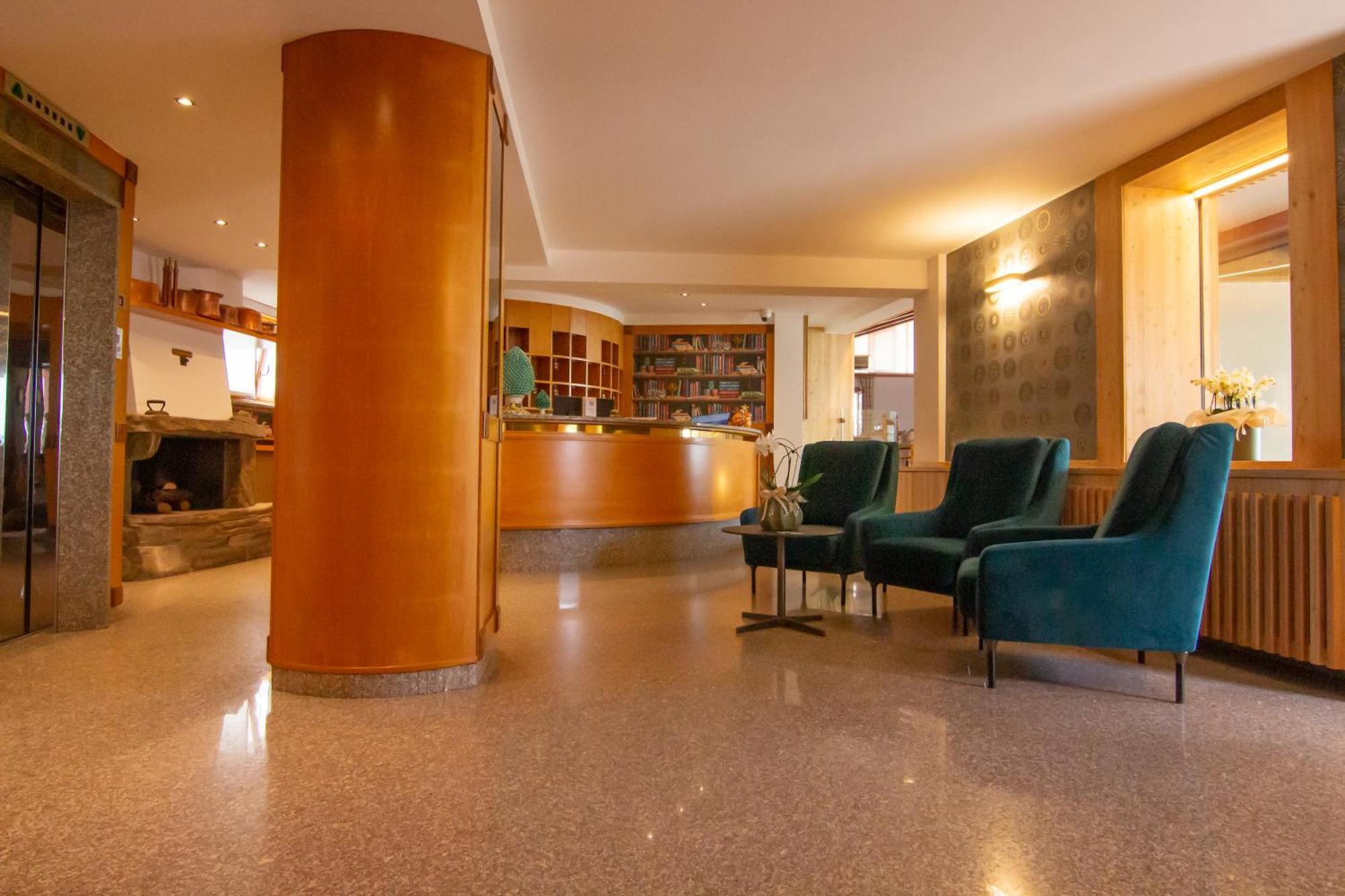 Hotel Miralago Bossico Ngoại thất bức ảnh