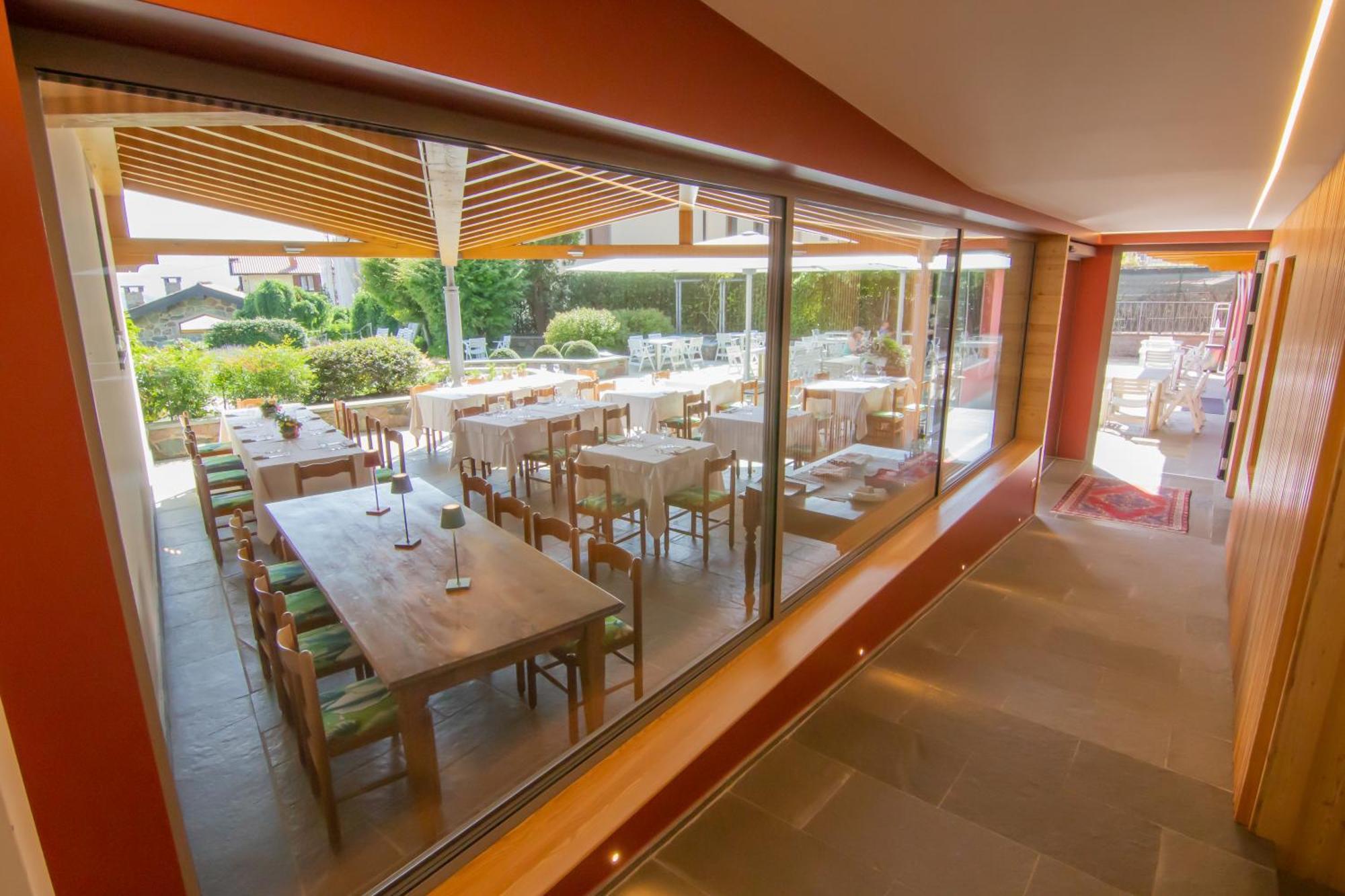 Hotel Miralago Bossico Ngoại thất bức ảnh